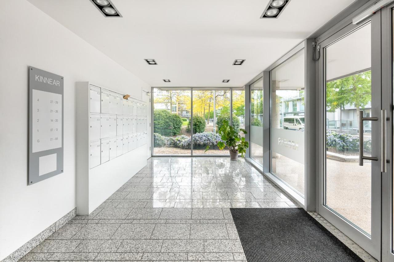 Stunning Apartment With Underground Parking! Londra Dış mekan fotoğraf